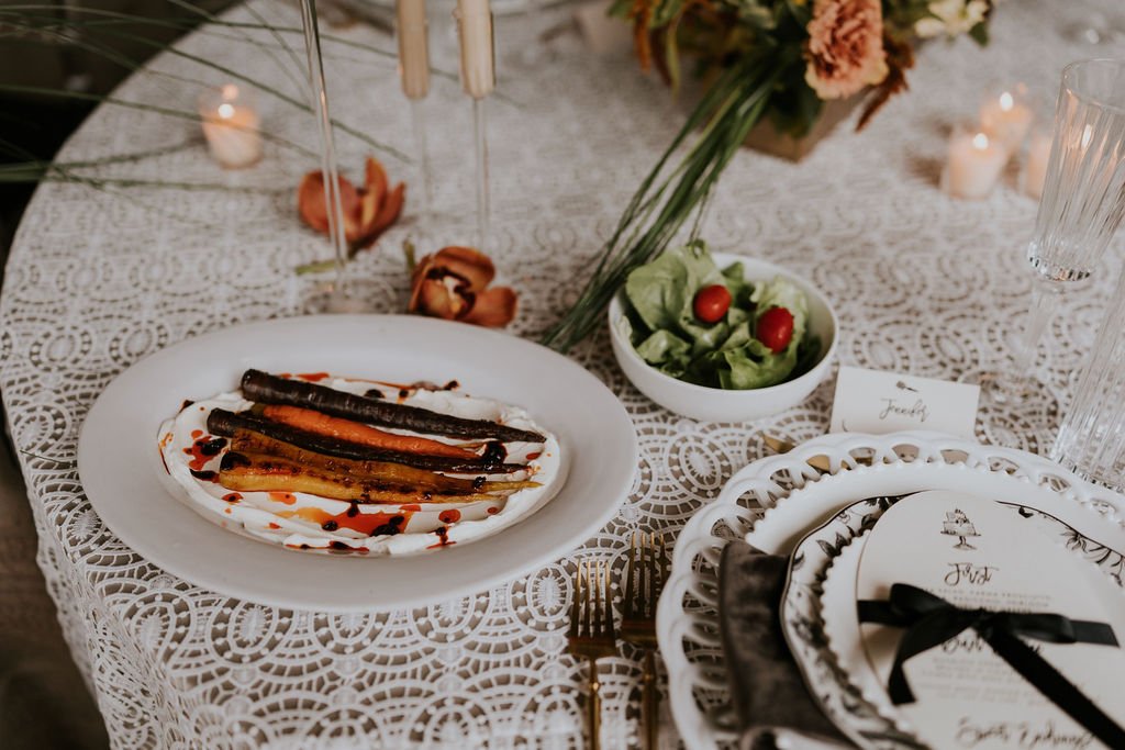 Peterson-Dumesnil House grounds and architecture